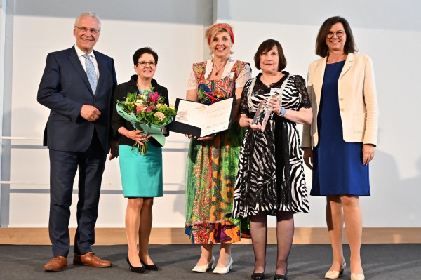 Verleihung des Bayerischen Integrationspreises mit Landtagspräsidentin Ilse Aigner und Staatsminister Joachim Herrmann